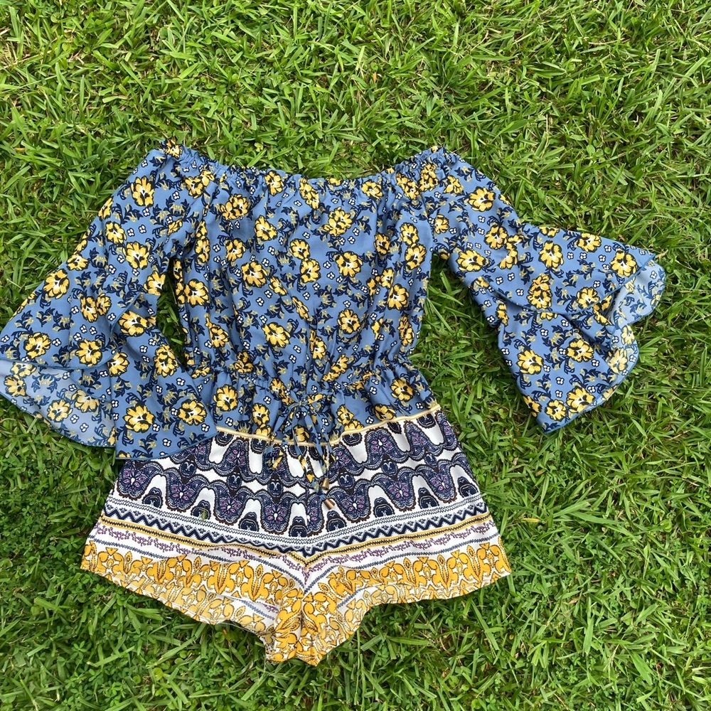 Cute off the shoulder short romper